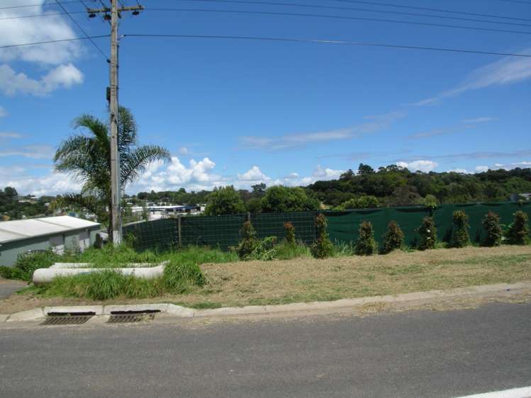 44 Erua Road Ostend_16