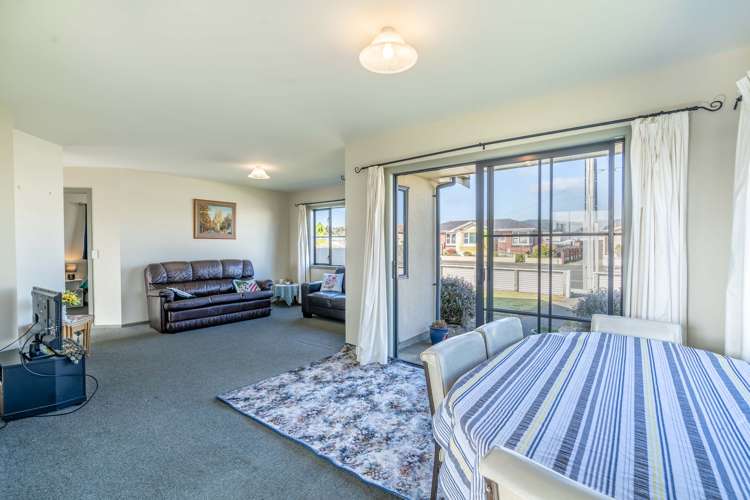 32 Napier Street Riverton_15