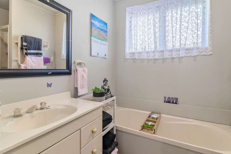 29 Bidois Road Fairy Springs_10