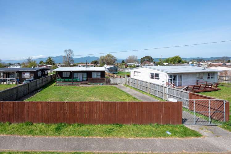 121 Pine Drive Murupara_10