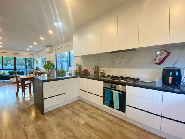 35A Essex Street Te Atatu South_2