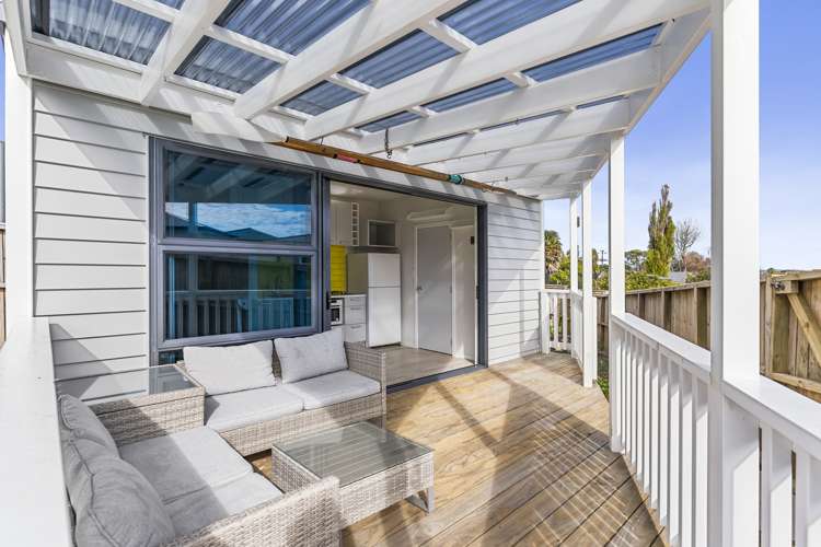 15A Aeroview Drive Beach Haven_3