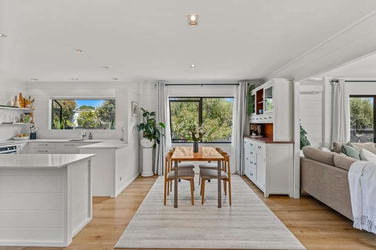 31 Crampton Court Orewa_12