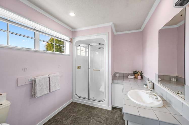 15 Ludecke Place Upper Riccarton_14