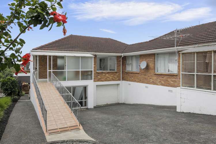 2/230 Queens Road Panmure_17