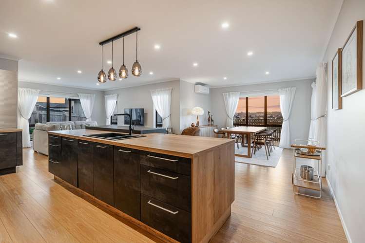 25 Whale Bay Rise_3