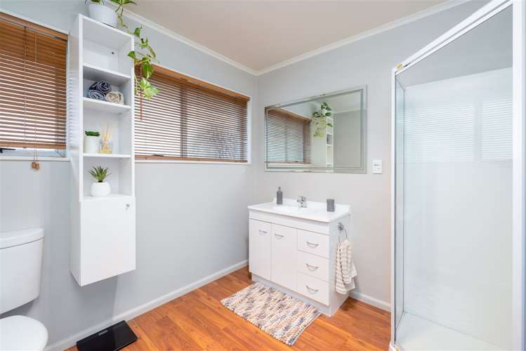 105 Denise Crescent Hornby_12