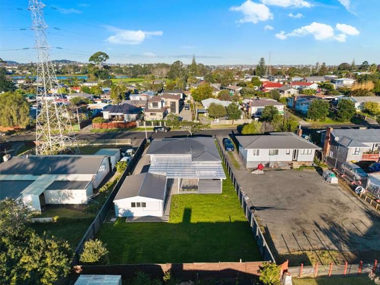 24 Cobham Crescent Kelston_24