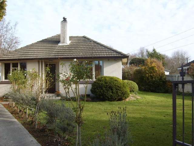 Great Family Home In Burnside High Zone