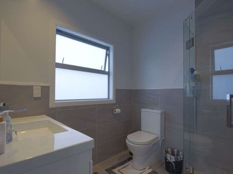 17 John Burke Drive Aotea_14