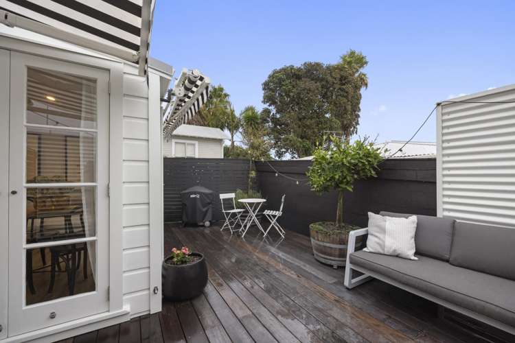 251a Courtenay Street Strandon_36