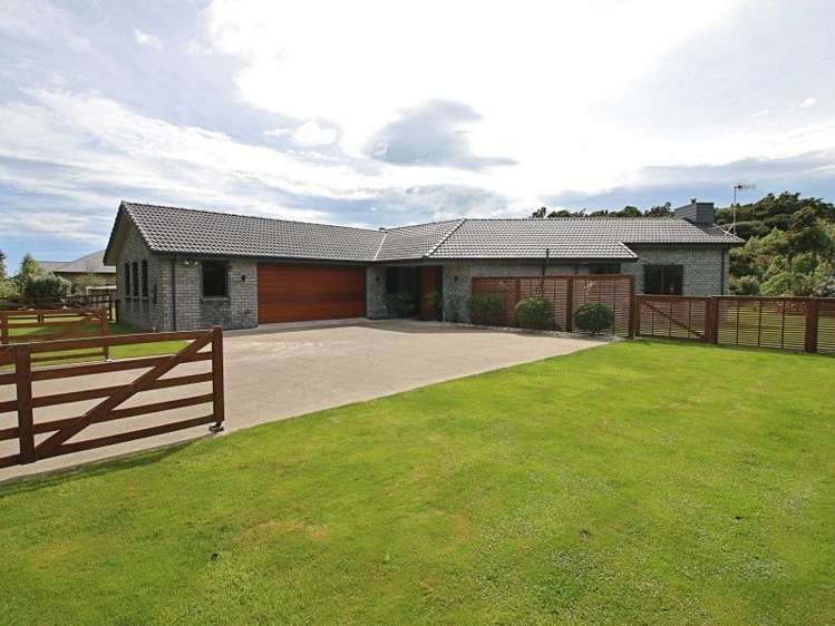 53 Matua Grove Otatara_18