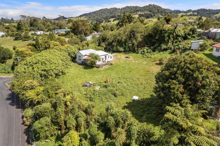 2 Abbott Road Waikino_11
