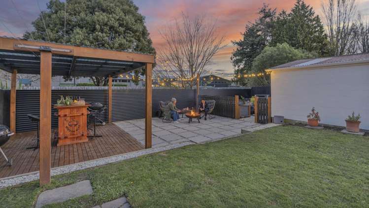 9 Charnwood Crescent Bishopdale_14