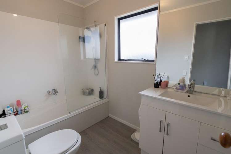 4 Robyn Hyde Place 11373_5