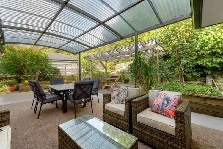 16 Ellesmere Close Pyes Pa_0