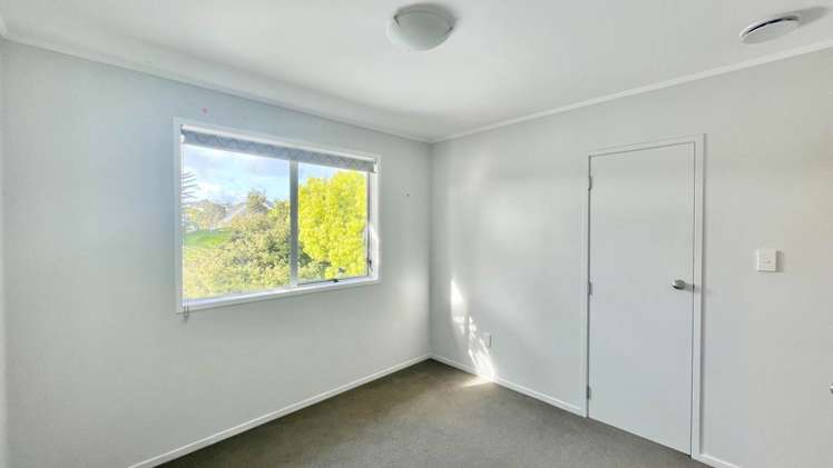 1 Babington Place Torbay_10