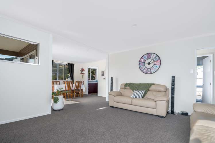 289 Waikawa Road Waikawa_9