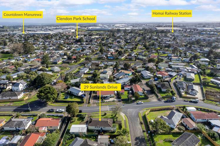 29 Sunlands Drive Manurewa_16