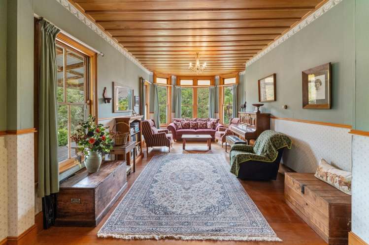 121 Pretty Bridge Valley Road Wakefield_4