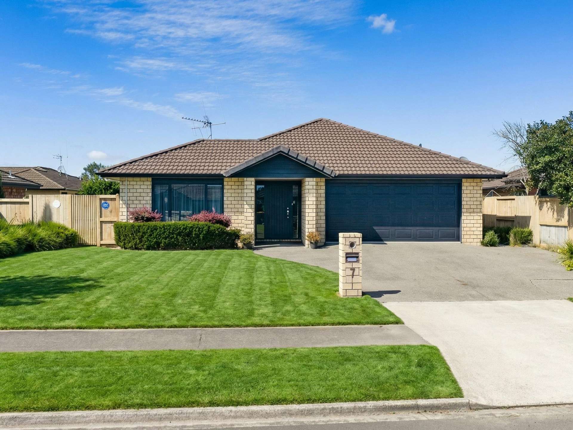 7 Whitney Place Rototuna North_0