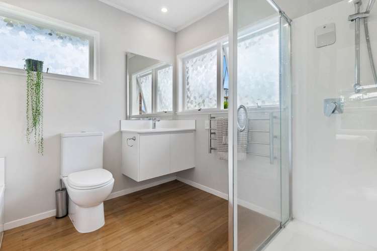 1/7 Newhaven Terrace Mairangi Bay_9