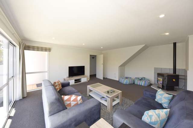 389 Yaldhurst Road Russley_2