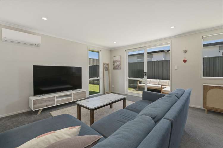 22 Tabraham Crescent Pyes Pa_1