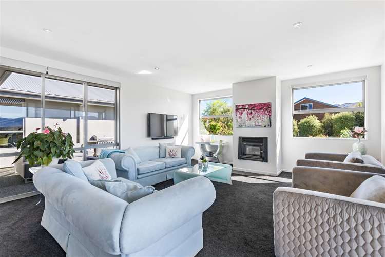 53 Matheson Crescent Albert Town_3