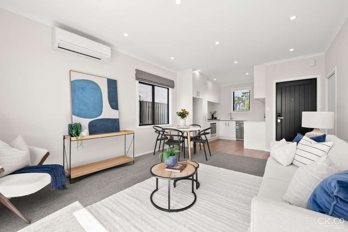 17 Aston Crescent_1