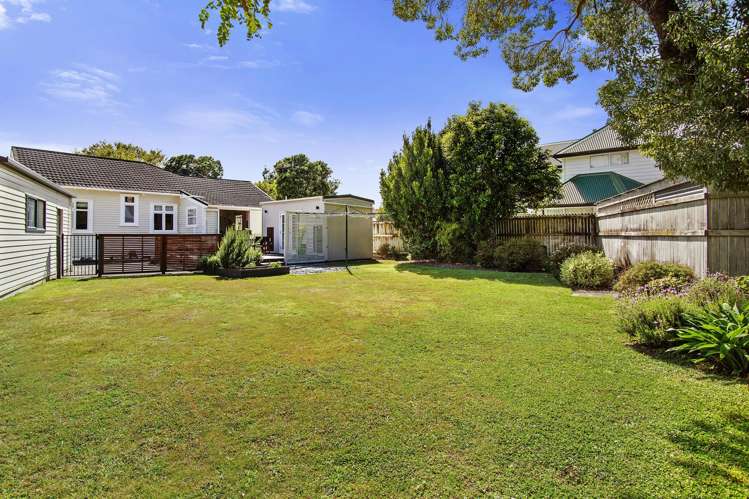 6 Sherwood Street Woburn_19