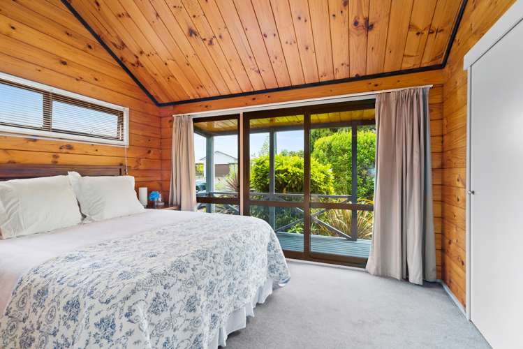 13 Henare Place Tihiotonga_19