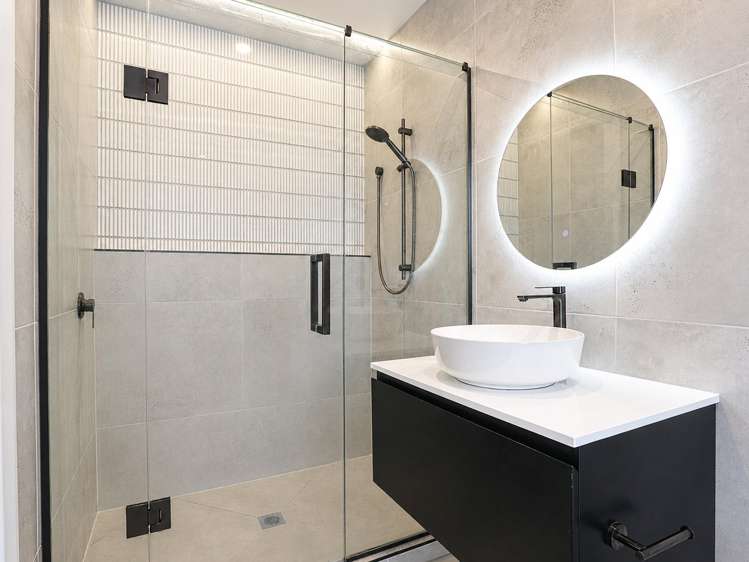 4/64 Banbury Crescent Fairfield_18