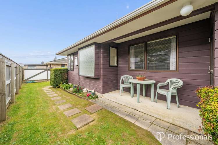 12A Korau Grove Stokes Valley_21