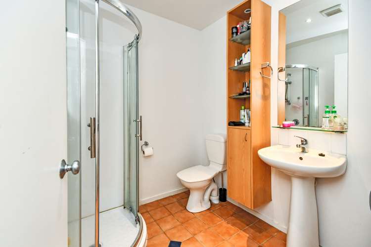 69/2 Armoy Drive East Tamaki_4