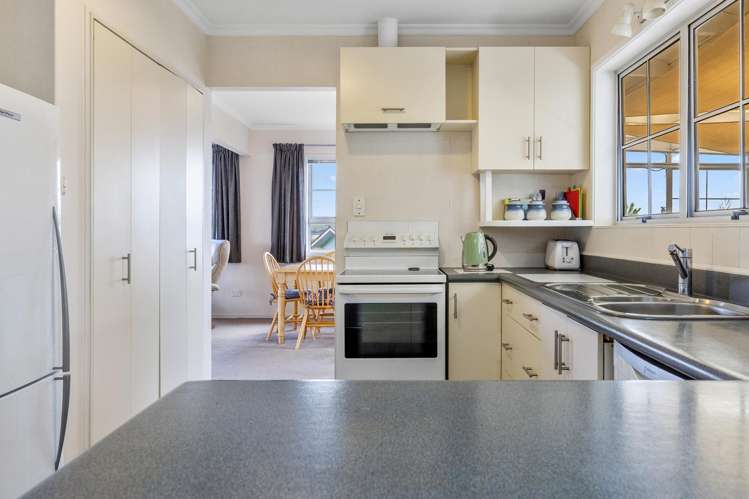 17 Saint James Street Richmond Heights_5