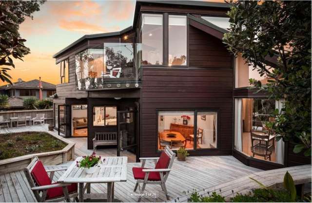 Sunny spacious family home with great sea view