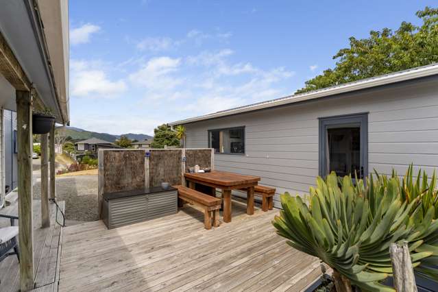 33 Rutherford Drive Waikanae Beach_2