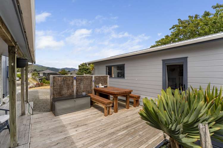 33 Rutherford Drive Waikanae Beach_2