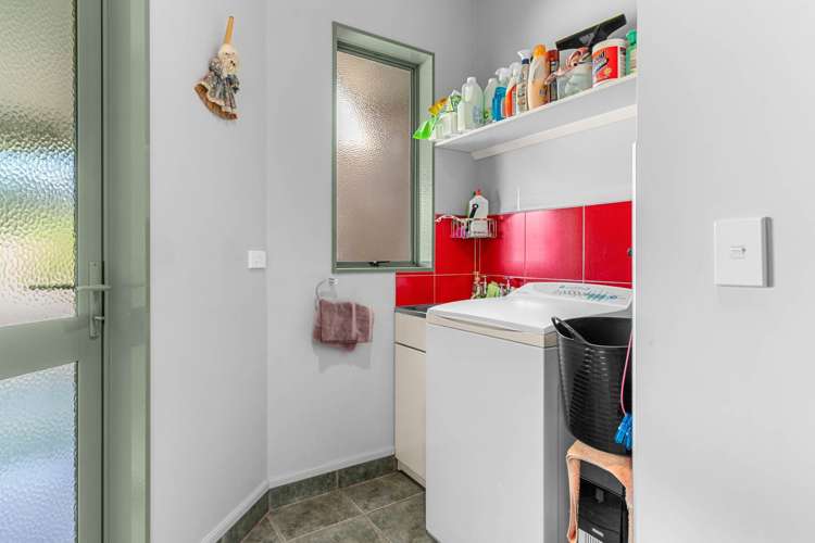 494 Takahiwai Road One Tree Point_18