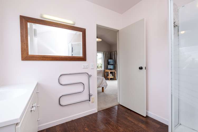 31 The Esplanade Westshore_12