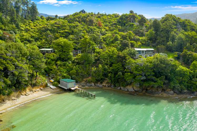 645 Port Underwood Road Whatamango Bay_12