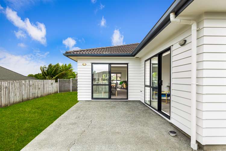 8 Bonny Crescent Massey_16