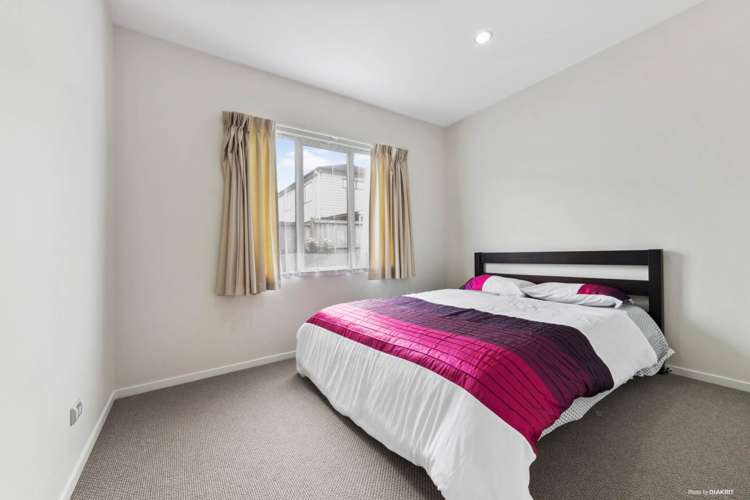 15 Shandon Street Flat Bush_14