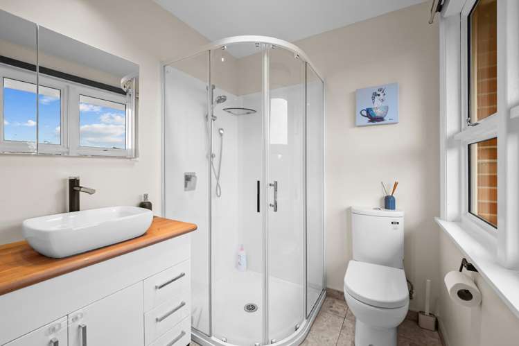 1 Bathurst Street Allenton_13