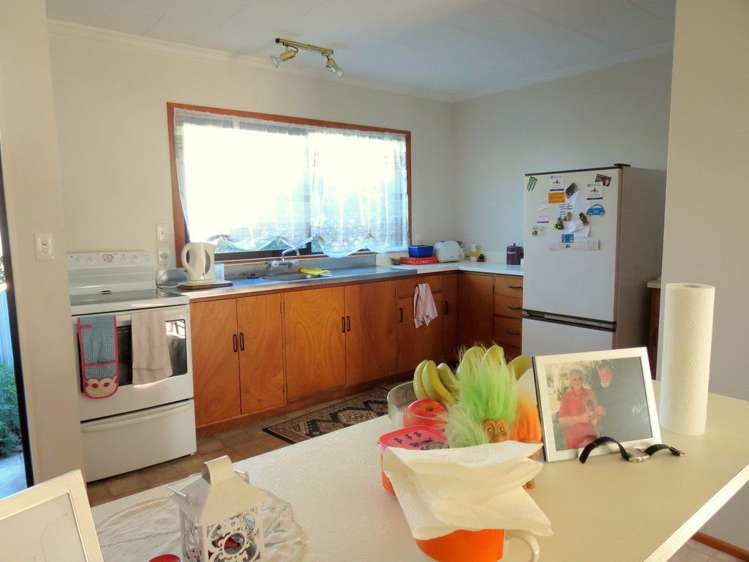 2/21 Dublin Street Martinborough_3