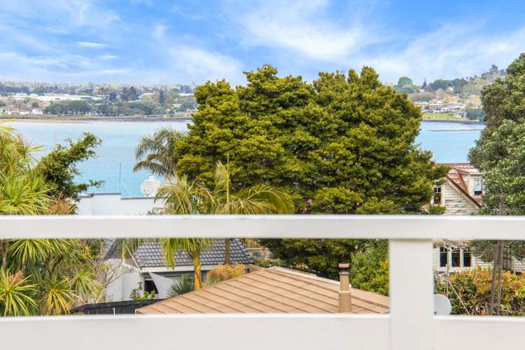 41 Seacliffe Road Hillsborough_9