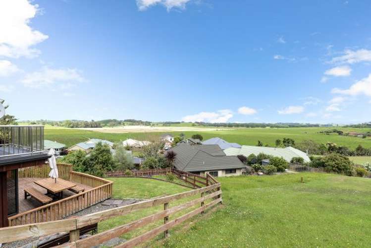 22 Friesian Place Grandview Heights_8