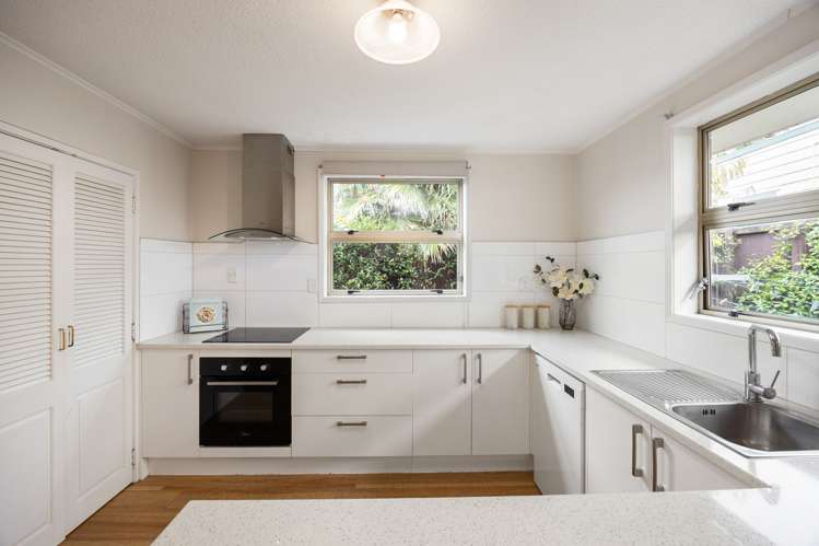 952A Heaphy Terrace_2