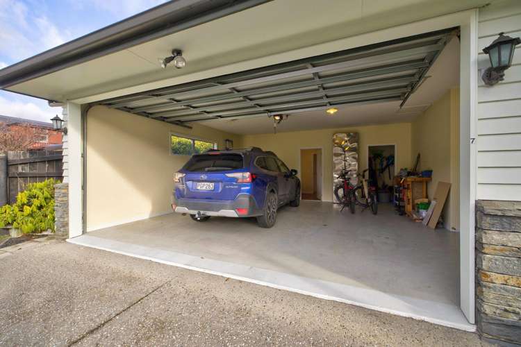 7 Innes Place Arrowtown_24